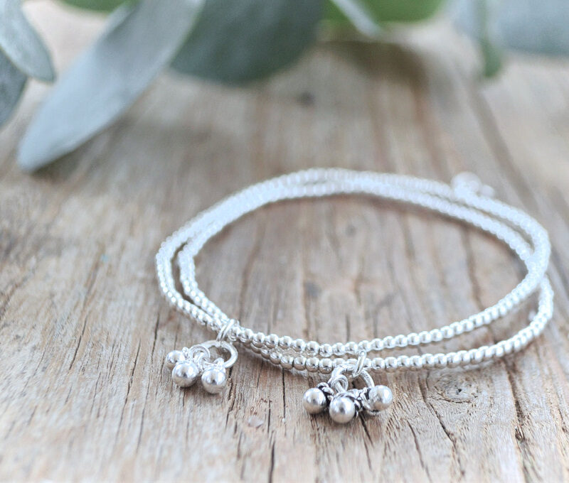 SILBERARMBAND FEIN MIT 3 KUGÄLI ANHÄNGER ART NR. A 237