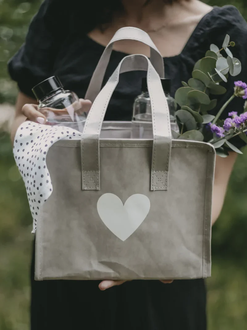 Kühltasche klein Grau  Herz Eulenschnitt Art nr. E 172