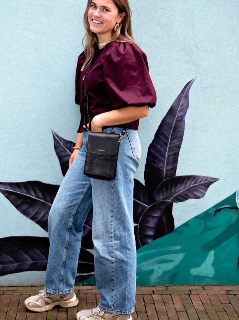 Handytasche Bati black Bag2Bag Art nr. B32