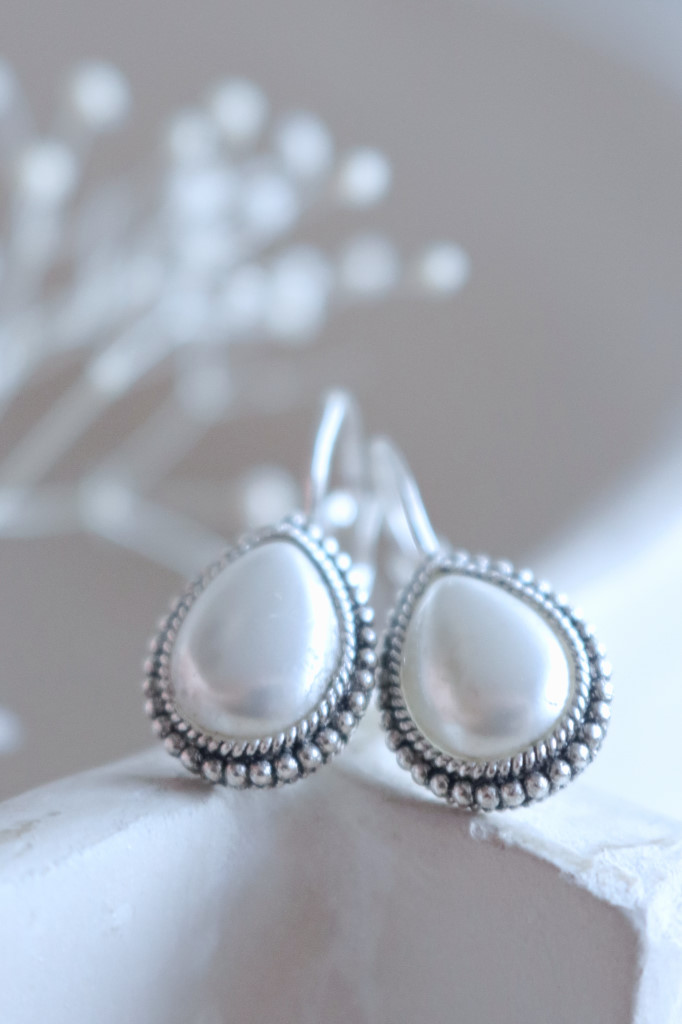 Silber Ohrenhänger Yette geschwärzt Perle Art. nr. OHs9696PTWP