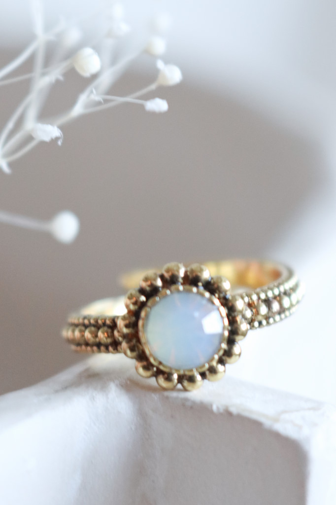 Gold Fingerring geschwärzt weiss Art. nr. FRCHWO