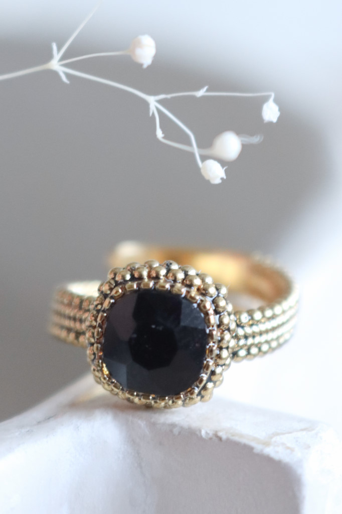 Gold Fingerring Elenor geschwärzt schwarz Art. nr. FR1079CHJT