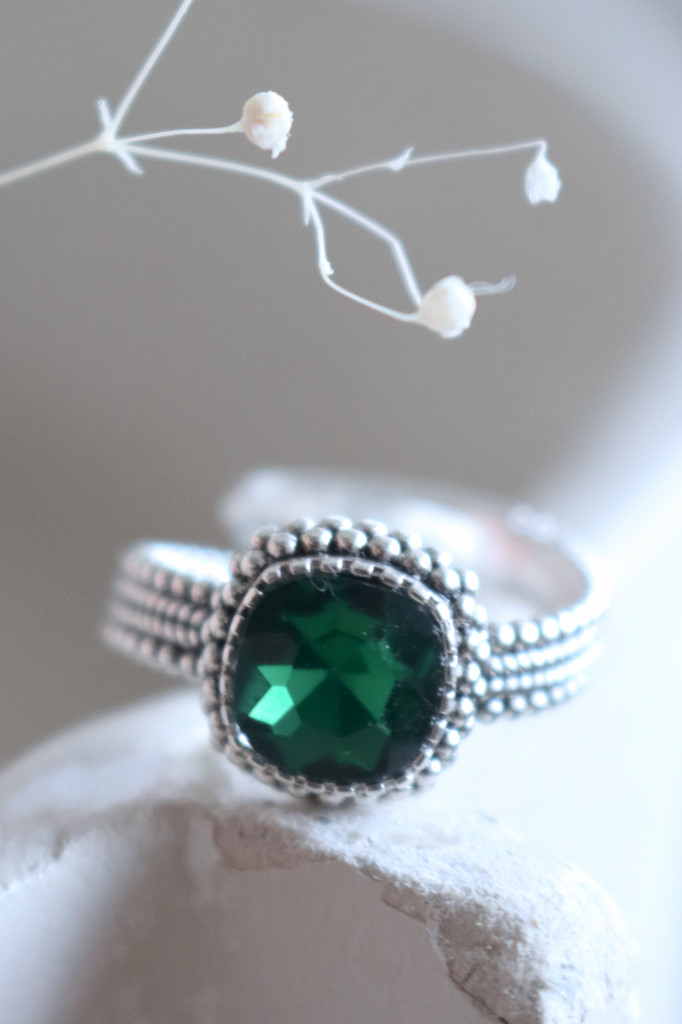 Silber Fingerring Elenor geschwärzt Grün Art. nr. FR101079CHLE