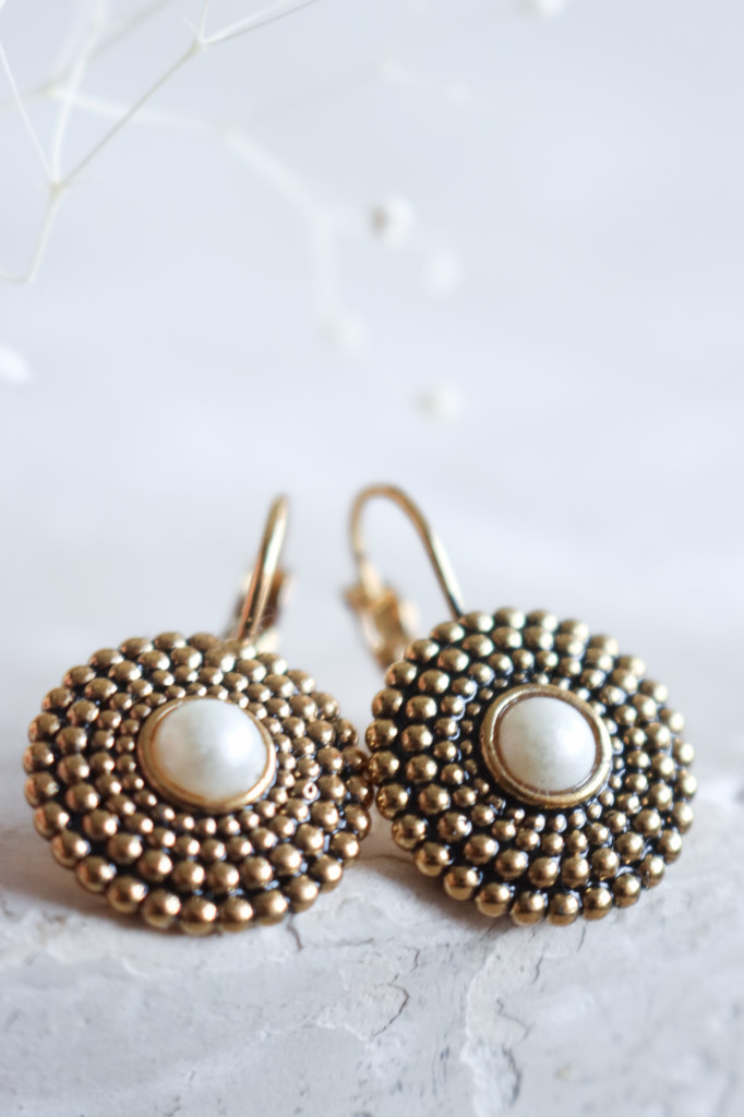 Gold Ohrenhänger Rondom geschwärzt Perle Art. nr. OHs1245PTWP