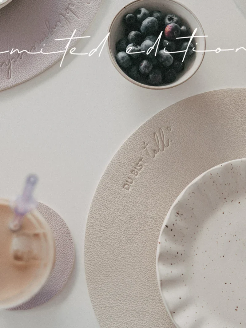 Limitiertes wendbares Platzset Du bist toll Flieder / sand Eulenschnitt Art nr. E899