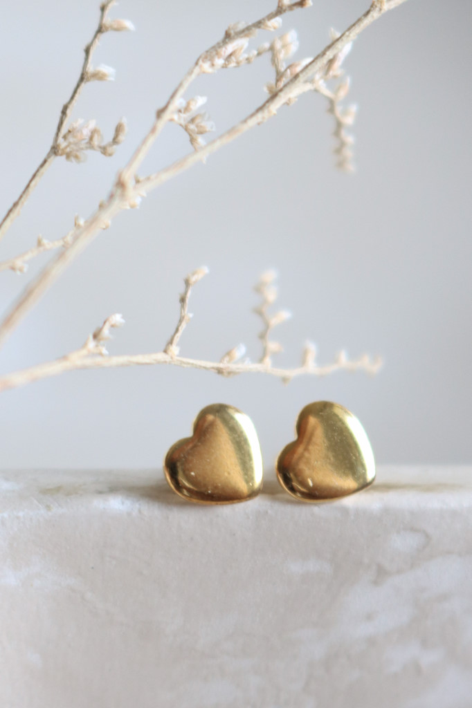 Gold Ohrstecker Herz Polly flach Art. nr. OH631