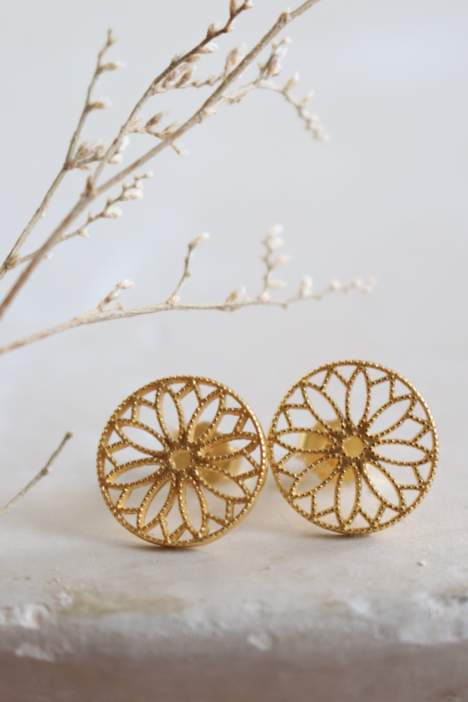 Gold Ohrstecker Rania Blume Art. nr. OH56-0437