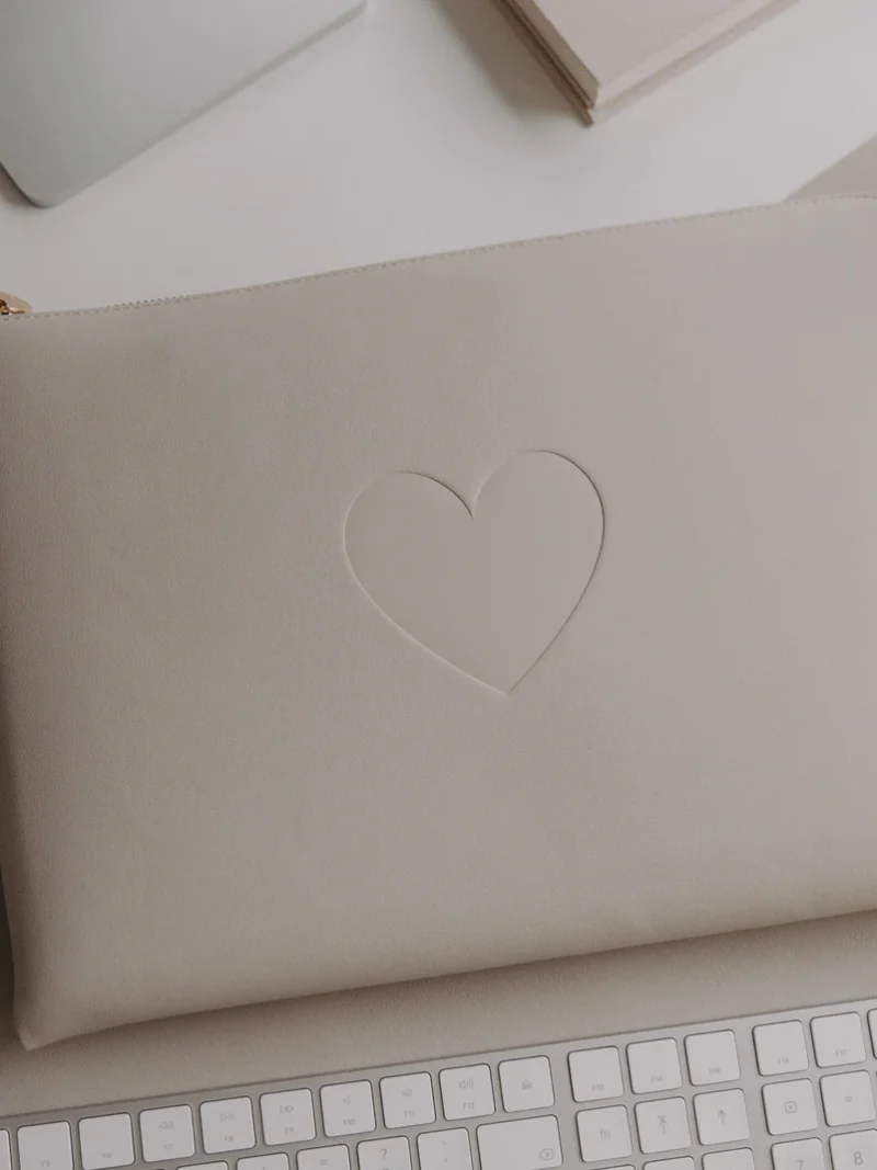 Laptoptasche Herz taupe  Eulenschnitt Art nr. E 92265