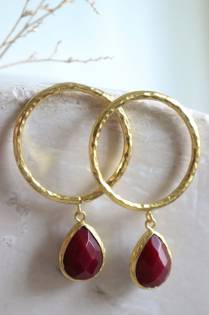 Gold Ohrenstecker Mabra  Rote Jade TCS Art. nr.IFE236I