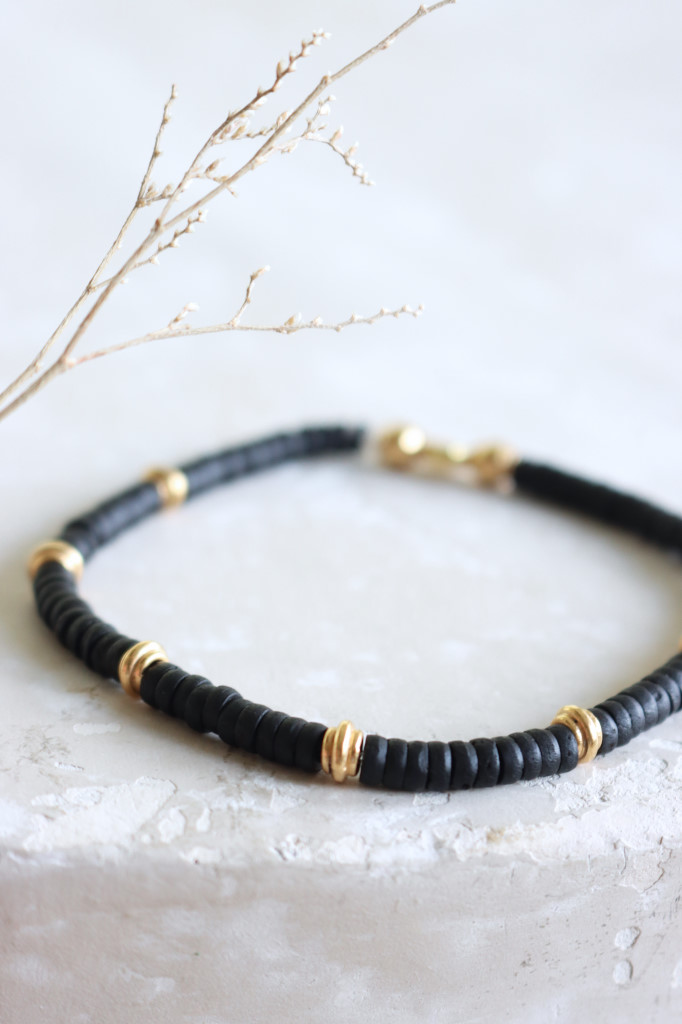 gold Herren Armband Chatty schwarz Da Shanti Art. nr. 88-1750