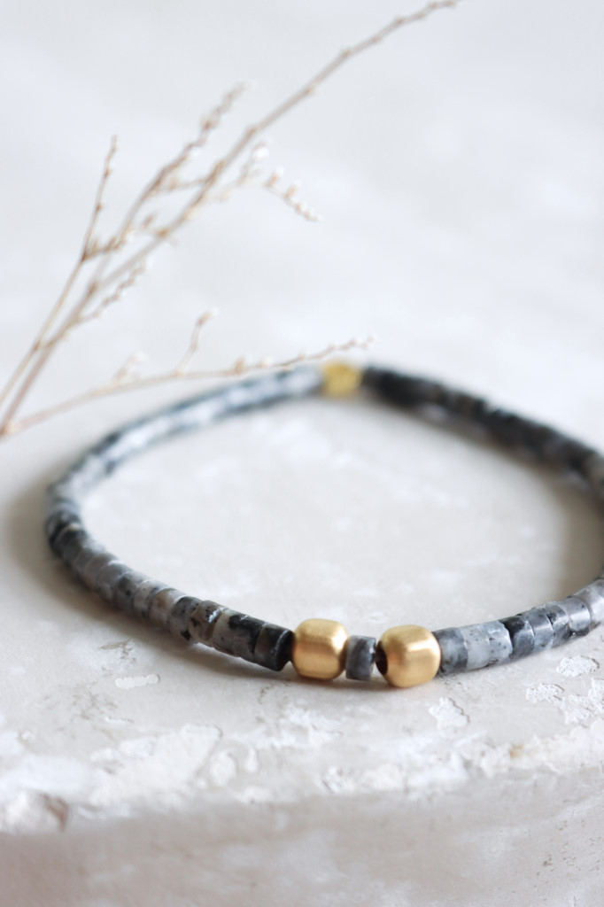gold Herren Armband Ordinary Labradorit schwarz grau Da Shanti Art. nr. 88-33-7