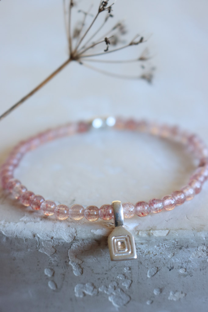Silber Armband Vanilla Erdbeerquarz Da Shanti Art. nr. Ds88274s