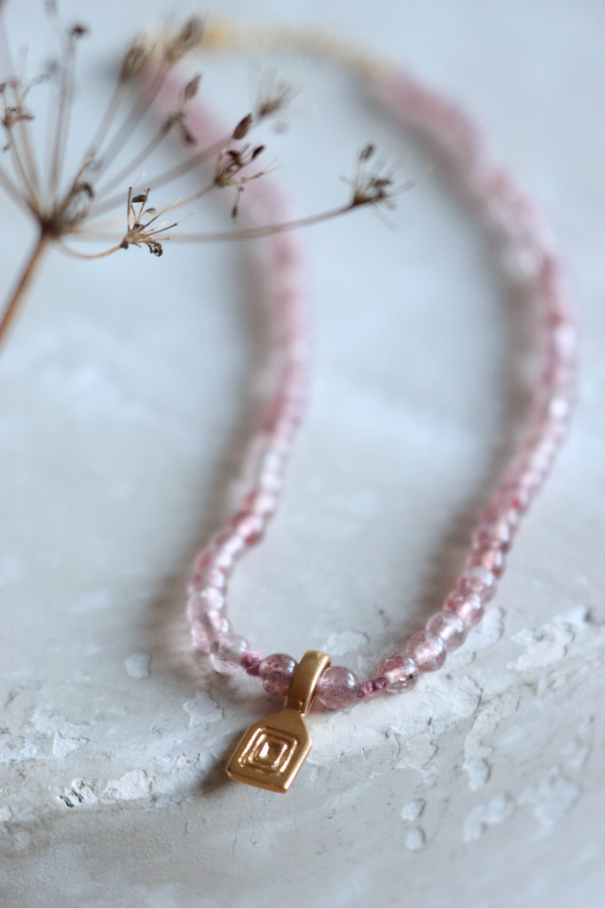 Gold Halskette Vanilla Erdbeerquarz Da Shanti Art. nr. Ds882271